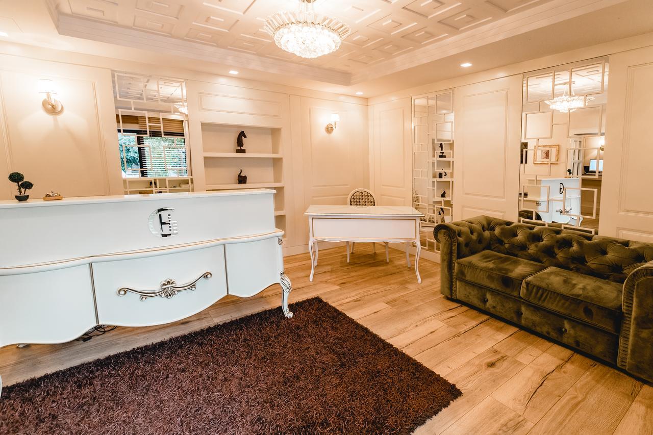 House & Restaurant Hotel 4*