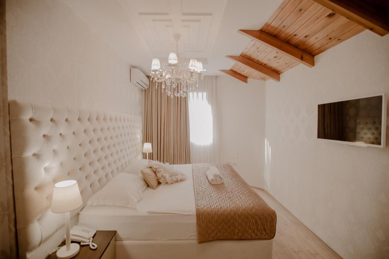 House & Restaurant 4*