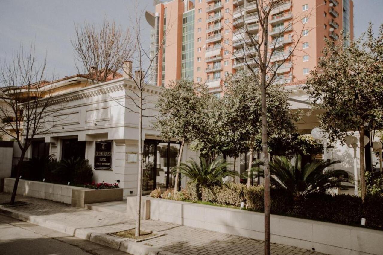 House & Restaurant 4*