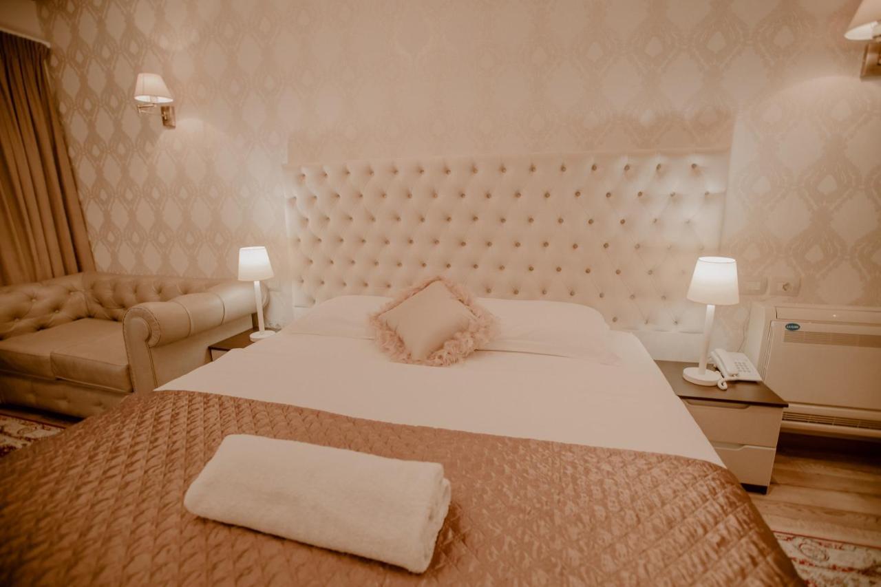 House & Restaurant Tirana